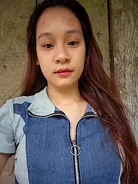 Snapshot of -Hicici- chatting on May 2026 10:50:01 PM -Hicici- online show from May 2026 10:50:01 PM