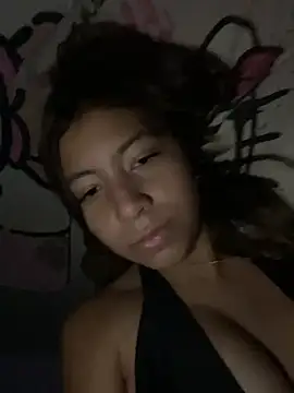 Snapshot of SlushyAcrylic chatting on March 2026 05:02:01 AM SlushyAcrylic online show from March 2026 05:02:01 AM