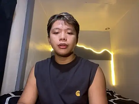 Snapshot of urasianrey chatting on June 2026 09:04:02 AM urasianrey online show from June 2026 09:04:02 AM