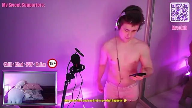 SweatyJay online show from March 2026 04:32:02 PM