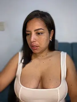 Kira33  online show from March 2026 09:26:01 AM