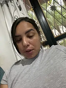 Kira33  online show from April 2026 12:14:01 PM