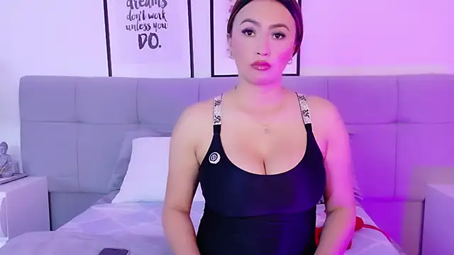 Katalina Alvarezz online show from May 2026 07:43:02 PM