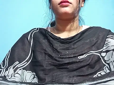 Emma 4433 online show from May 2026 04:37:01 PM