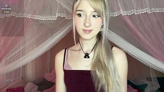Snapshot of OnlyEva1 chatting on June 2026 09:04:02 AM OnlyEva1 online show from June 2026 09:04:02 AM