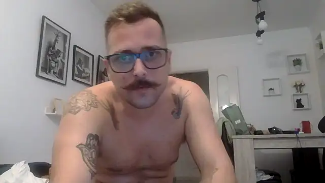 yanick931 online show from April 2026 10:57:02 PM