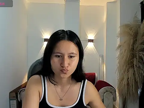 Snapshot of isabella_grace18 chatting on July 2026 01:32:02 PM isabella grace18 online show from July 2026 01:32:02 PM