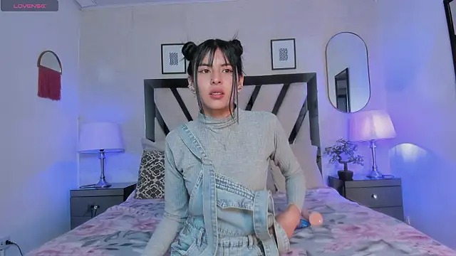 Violettaa Stone online show from March 2026 03:34:01 AM