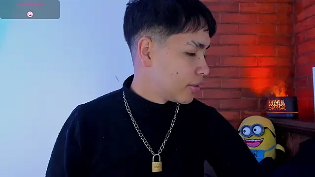 Lee Colee online show from April 2026 11:40:02 PM