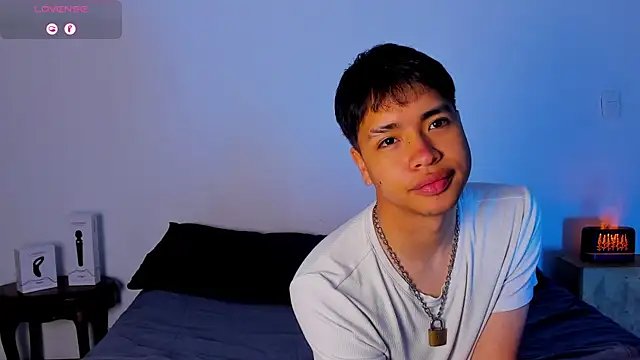 Lee Colee online show from April 2026 03:11:01 AM