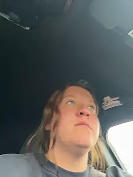 aurorashh online show from April 2026 07:23:02 PM