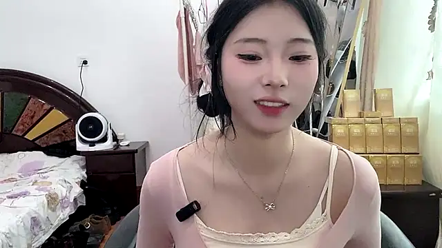 yiyibaby2026 online show from March 2026 03:01:02 AM