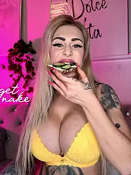 SelinaGalinsky6 online show from April 2026 08:20:01 PM