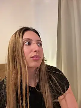 EvaRyen  online show from May 2026 03:53:02 PM