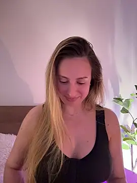 EvaRyen  online show from May 2026 03:39:01 PM