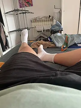 sniffeet online show from March 2026 12:12:02 PM