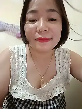 SingleeMomm online show from June 2026 05:45:01 AM