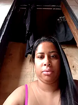 gatinha20257 online show from April 2026 12:10:02 PM