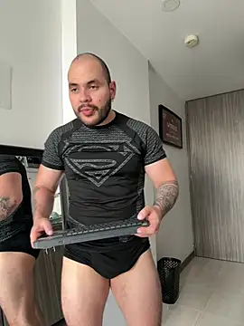 Axel Dominus online show from April 2026 07:11:02 PM