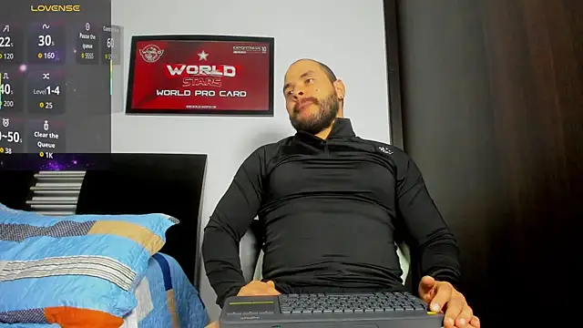 Axel Dominus online show from April 2026 01:05:01 AM