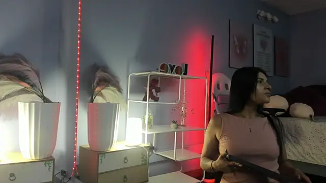 Rachel Wren online show from June 2026 07:25:02 PM