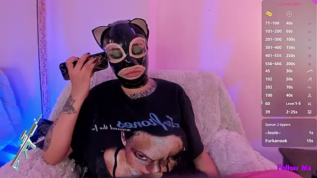 Snapshot of psychodoll_11 chatting on April 2026 09:52:01 PM psychodoll 11 online show from April 2026 09:52:01 PM