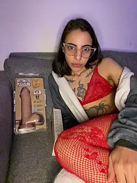 Poison Ivy 29 online show from June 2026 10:09:02 PM