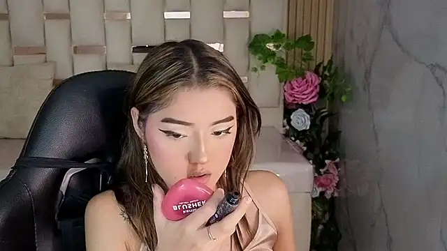veronicaa s online show from May 2026 08:07:02 PM