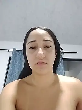 isabellaHill2 online show from May 2026 05:15:02 AM