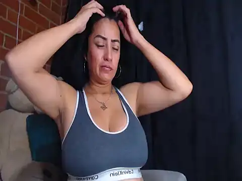 Snapshot of Alexandrina chatting on January 2025 11:55:02 PM Alexandrina online show from January 2025 11:55:02 PM