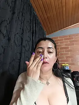 Snapshot of Alexandrina chatting on November 2025 10:37:02 AM Alexandrina online show from November 2025 10:37:02 AM