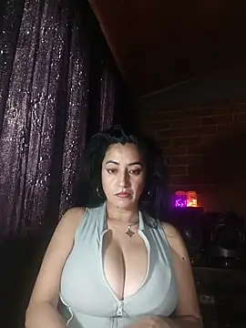 Snapshot of Alexandrina chatting on November 2025 10:20:02 PM Alexandrina online show from November 2025 10:20:02 PM