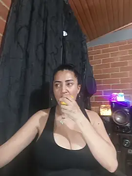 Snapshot of Alexandrina chatting on November 2025 11:37:01 PM Alexandrina online show from November 2025 11:37:01 PM