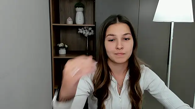 Snapshot of RobbieGarding chatting on March 2026 04:18:02 AM RobbieGarding online show from March 2026 04:18:02 AM