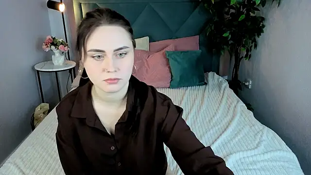 NoraLumi online show from March 2026 08:37:02 PM