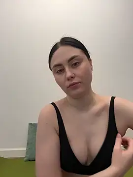 NoraLumi online show from April 2026 06:27:02 PM