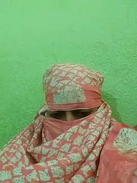 nidhiyadav00 online show from April 2026 08:07:02 AM