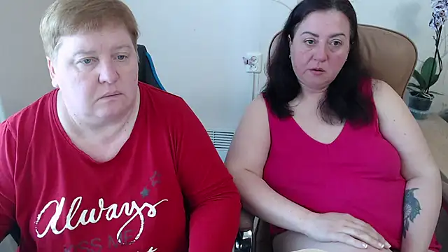 Lindy-Jeanie online show from May 2026 12:01:02 PM