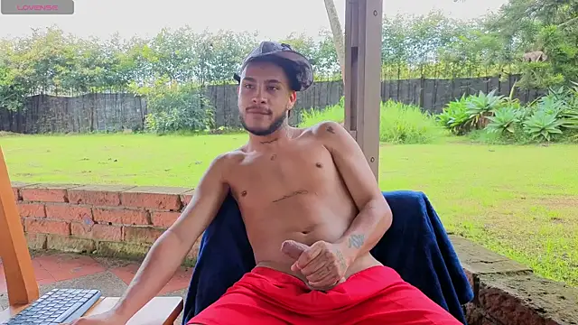 DilanAndres online show from April 2026 02:43:02 PM