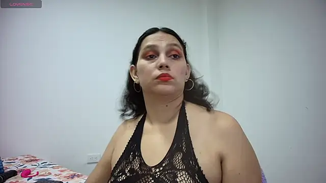 Snapshot of carlaantonellii chatting on June 2026 04:51:02 AM carlaantonellii online show from June 2026 04:51:02 AM