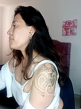 Snapshot of violeta_scott chatting on June 2026 03:49:02 PM violeta scott online show from June 2026 03:49:02 PM