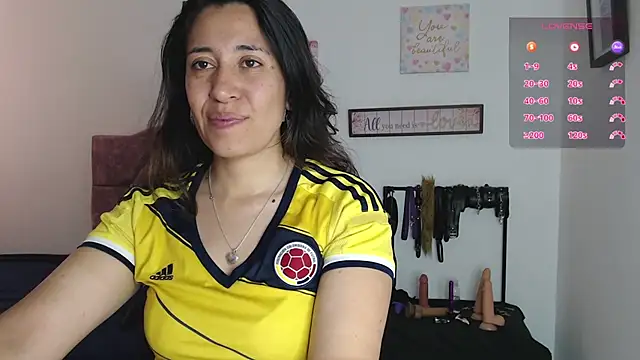 Snapshot of violeta_scott chatting on June 2026 02:34:01 PM violeta scott online show from June 2026 02:34:01 PM