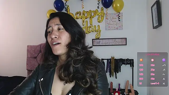 Snapshot of violeta_scott chatting on June 2026 02:40:02 PM violeta scott online show from June 2026 02:40:02 PM