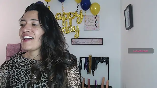 Snapshot of violeta_scott chatting on July 2026 02:18:02 PM violeta scott online show from July 2026 02:18:02 PM