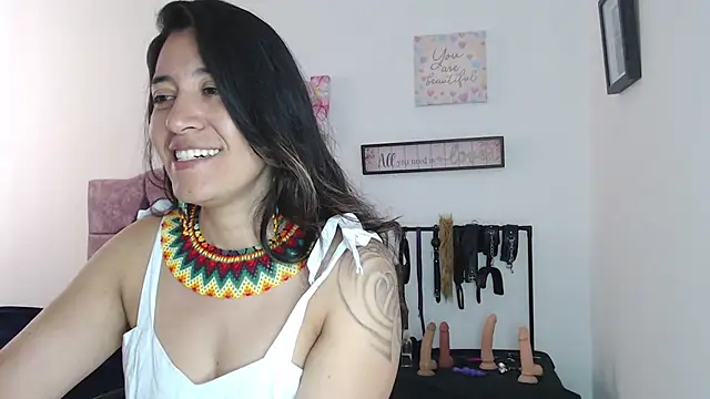 Snapshot of violeta_scott chatting on July 2026 06:06:01 PM violeta scott online show from July 2026 06:06:01 PM