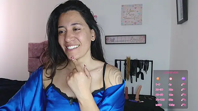 Snapshot of violeta_scott chatting on July 2026 04:06:01 PM violeta scott online show from July 2026 04:06:01 PM
