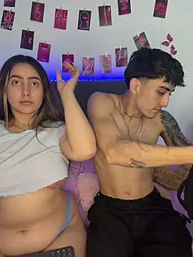 Snapshot of Nath_and_Lian chatting on July 2026 05:21:02 AM Nath and Lian online show from July 2026 05:21:02 AM