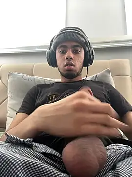 iLoveGirlsOnlyStr8Asf online show from April 2026 04:51:02 PM