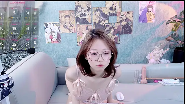 ZoeLily2026 online show from April 2026 02:44:02 PM
