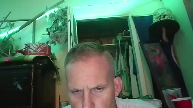Snapshot of strokingjoe14585 chatting on June 2026 03:59:02 AM strokingjoe14585 online show from June 2026 03:59:02 AM